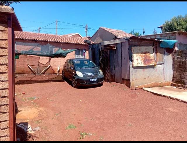 2 BEDROOM HOUSE FOR SALE IN RIETVALLEI